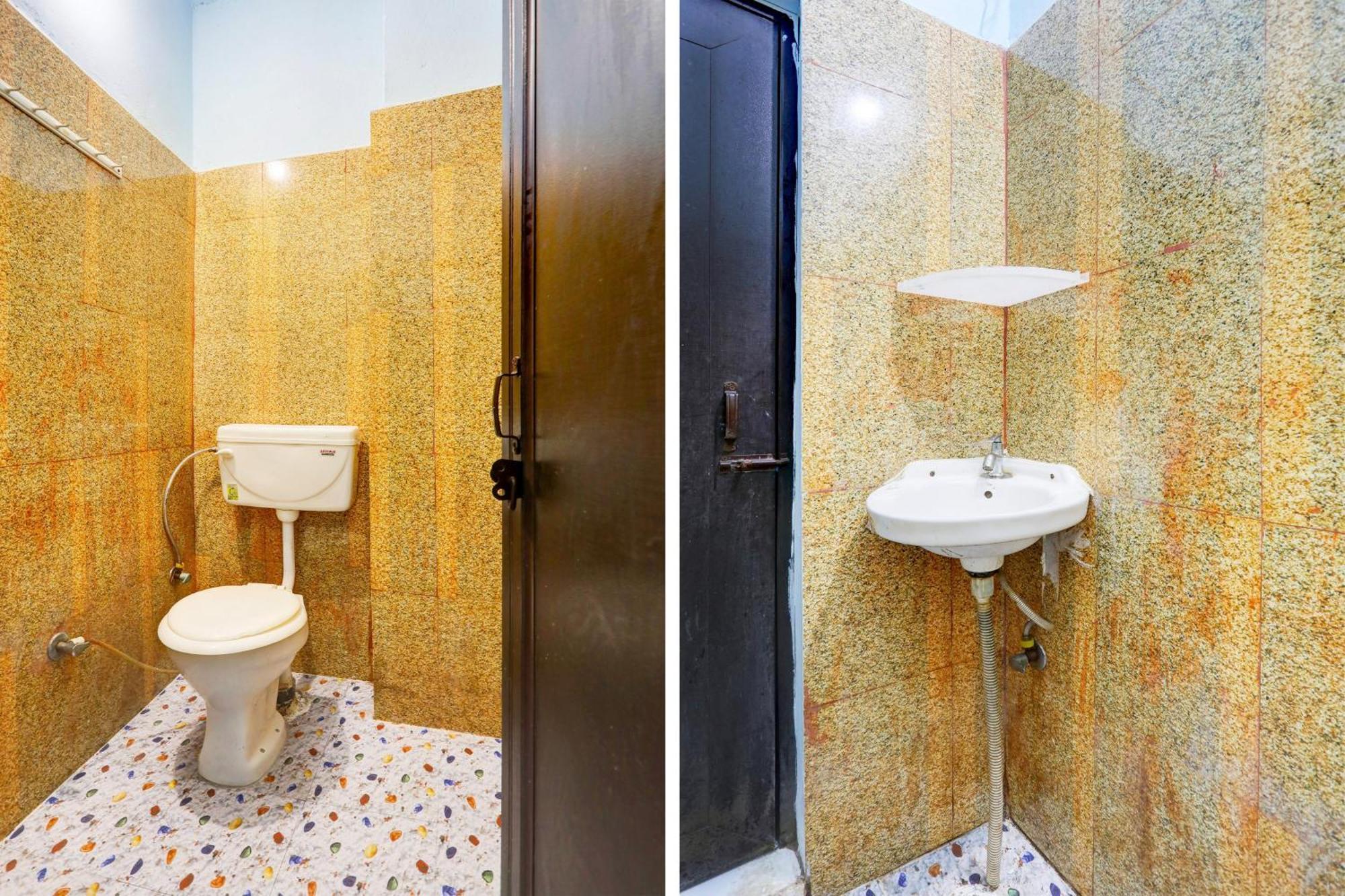 Spot On New Diamond Guest House Rudrapur Eksteriør billede
