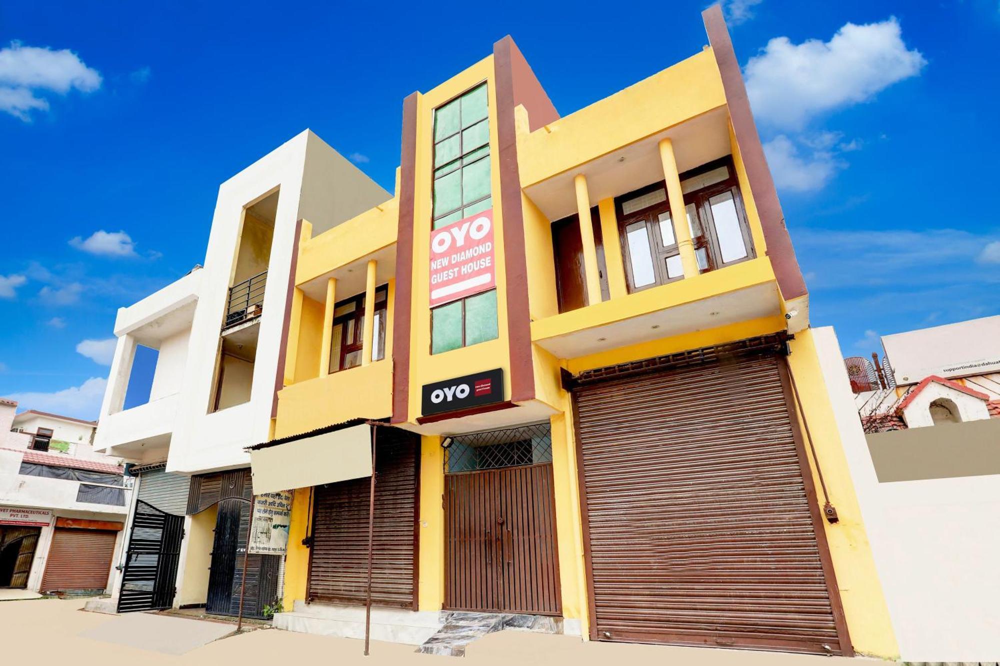 Spot On New Diamond Guest House Rudrapur Eksteriør billede